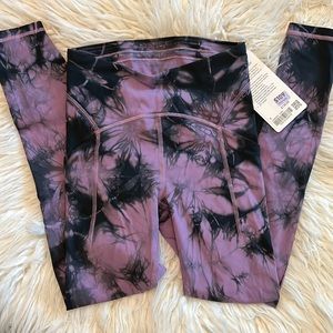 NWT Lululemon Power Thru HR Tight 25” 💜🖤 Sz 4